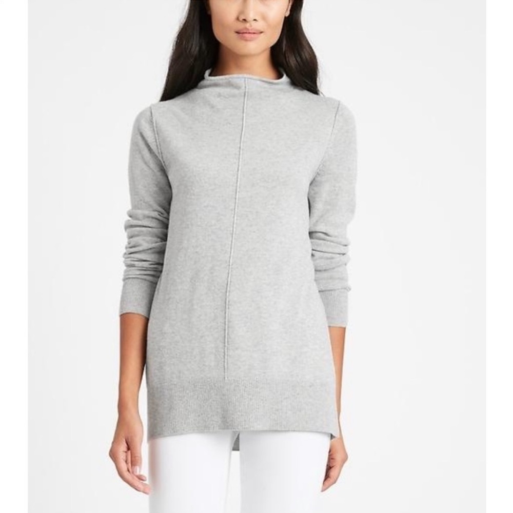 SALE! Banana Republic Sweater XS Wool / Cashmere Blend Heather Grey Long Sleeves